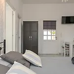 Vythos Apartment