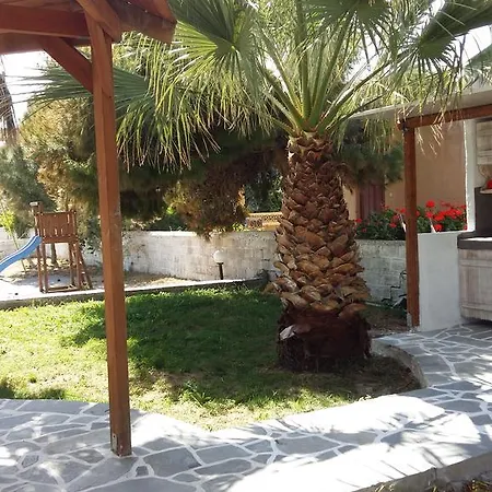 Appartement Vythos *