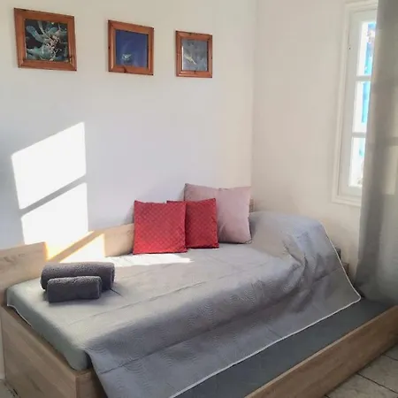 Vythos Apartment *